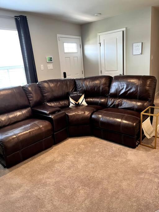 Family Friendly 4Br Home Near Ft Gregg Adams Vsu 彼得斯堡 外观 照片